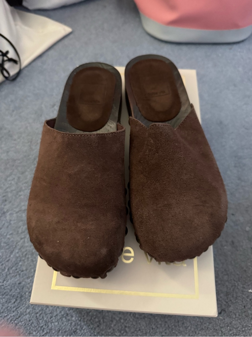Clogs